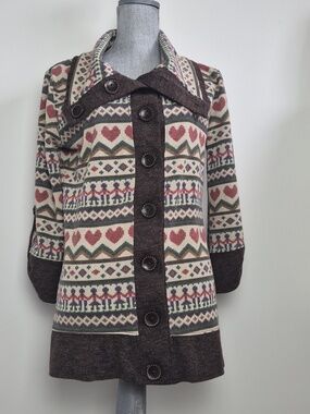 Button Heart Cardigan 3/4 Sleeve Large Wood Button Cottagecore